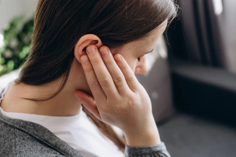 10 Common Spiritual Meanings of Right Ear Ringing